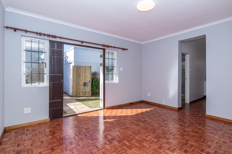To Let 1 Bedroom Property for Rent in Bergvliet Western Cape